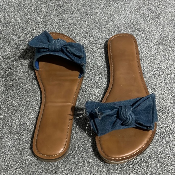 Distressed jean sandals - Picture 1 of 1